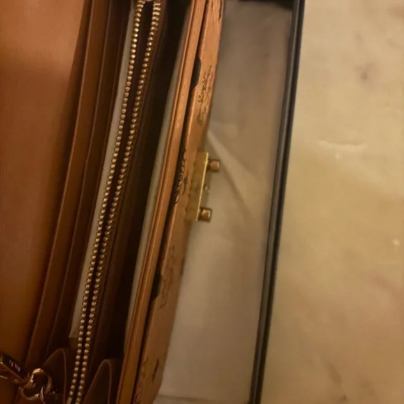 MCM TRACY WALLET ON CHAIN IN VISETOS - Picture 5 of 6